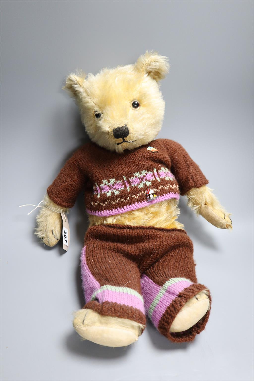 An English early post-war teddy bear